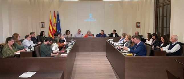 El pleno de abril lleva a aprobación la ampliación del plazo del Periodo Transitorio y la prórroga de los acuerdos de pleno en relación a la gestión y explotación del Complejo de Piscinas 